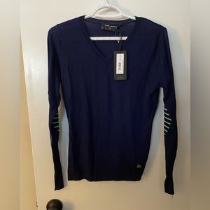 Asmar equestrian merino wool long sleeve top V neck. XS. New with tags.